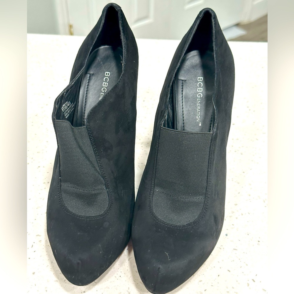 BCBG Generation black suede heel booties size 10, great condition, almost new.